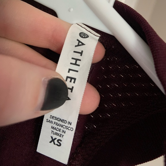 ‼️SOLD‼️ athleta momentum tank - Picture 2 of 4